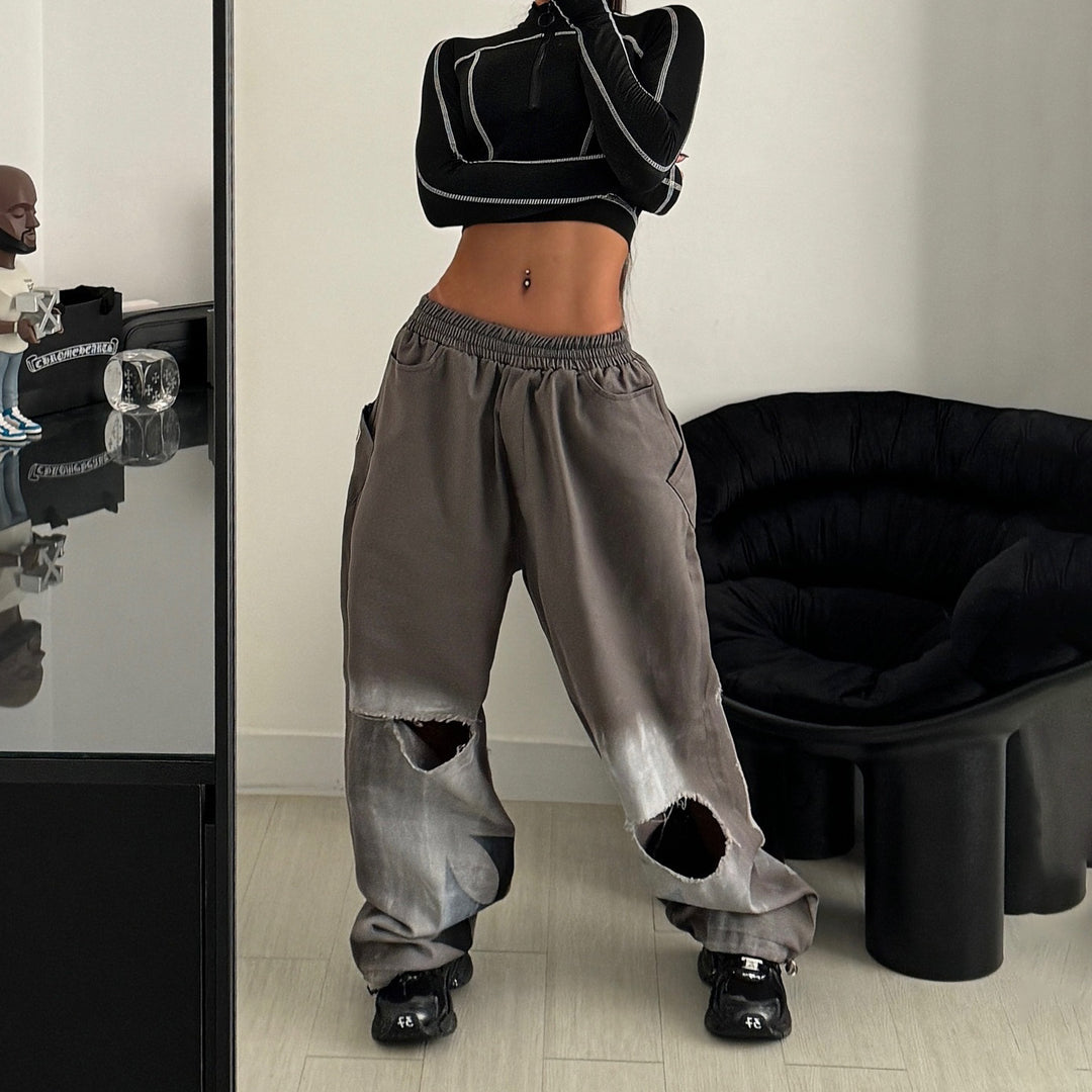 Casual women's pants with an oversized relaxed fit and trendy tear details Lune London