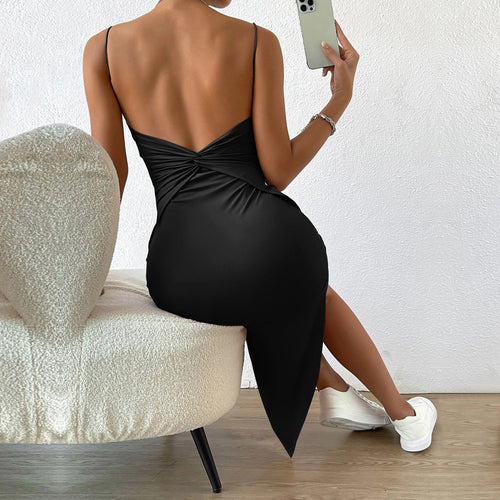 Robe maxi pour femmes avec des bretelles spaghetti étroites et une fente sur le côté Chic & Stil