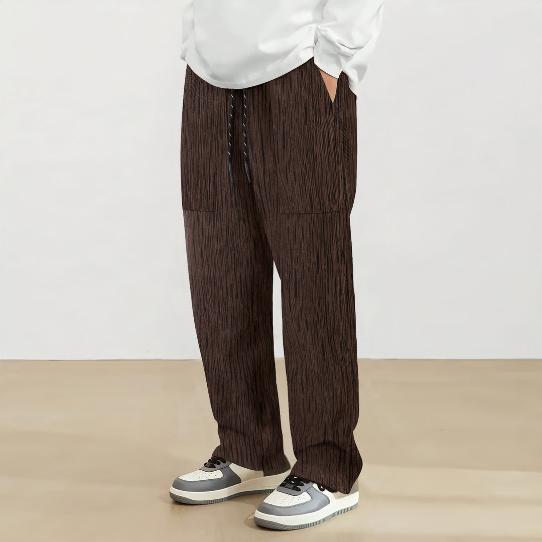 Casual men's pants with an innovative structured design and practical pockets Lune London