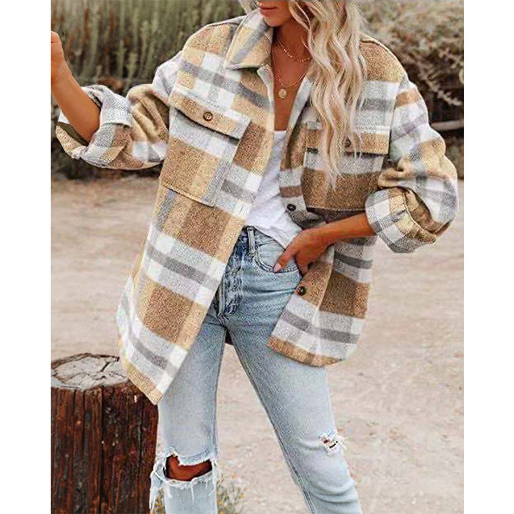 Oversized shirt jacket for women with check pattern and practical pockets Lune London