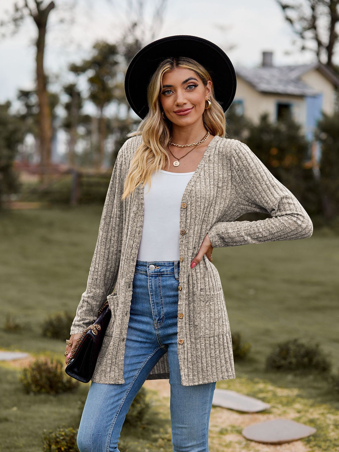 Women's cardigan with quilted structure and elegant button details Lune London