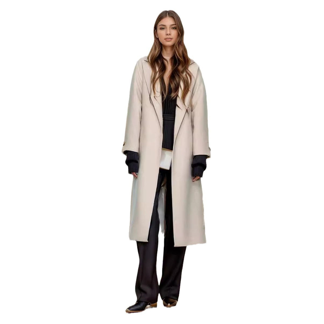 Lune London wool coat for women, elegant and spacious