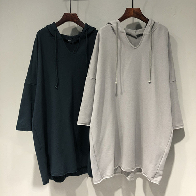 Women's hoodie dress with generous cut and hood Lune London