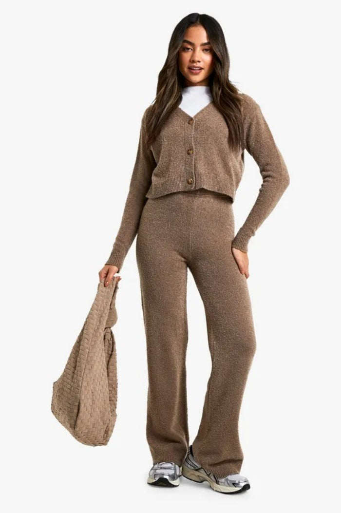 Women's loungewear set with stylish cardigan and comfortable loose pants Lune London