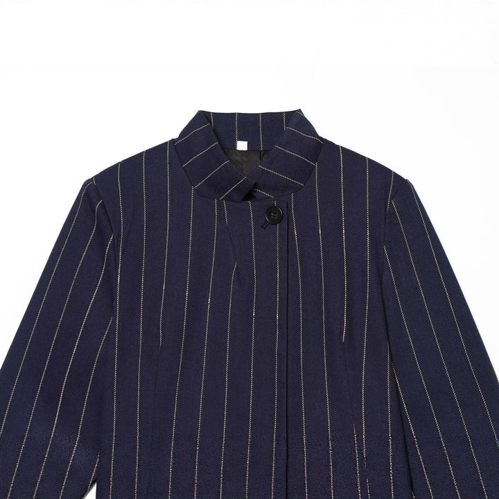 Ladies short blazer in boxy cut with stand-up collar and pinstripes Amarae