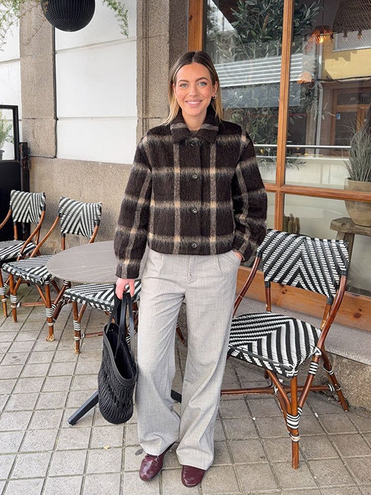 Women's short jacket in checked faux fur boxy cut with shawl collar Amarae