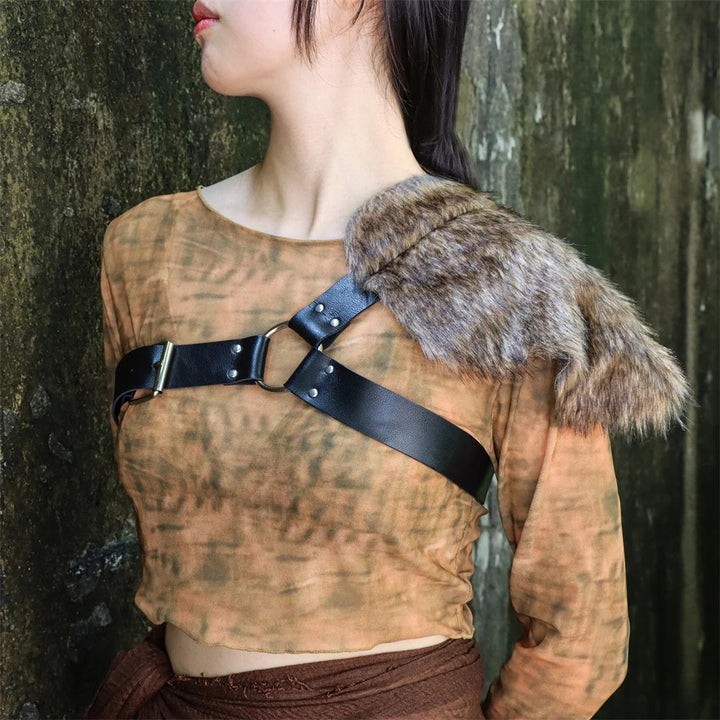 Men's shoulder strap with faux fur padding and adjustable leather strap Amarae
