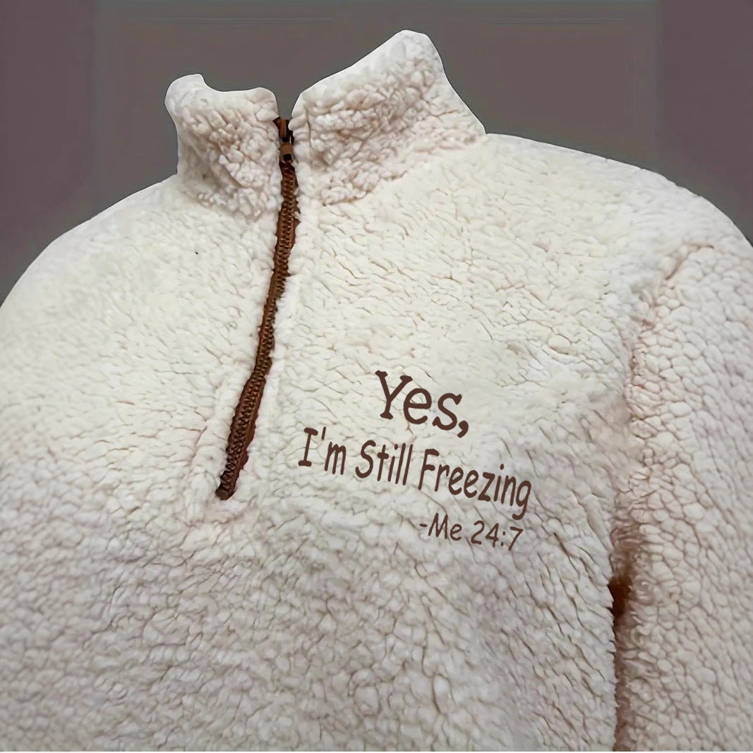 Women's cozy fleece sweater with short zipper and original writing Lune London