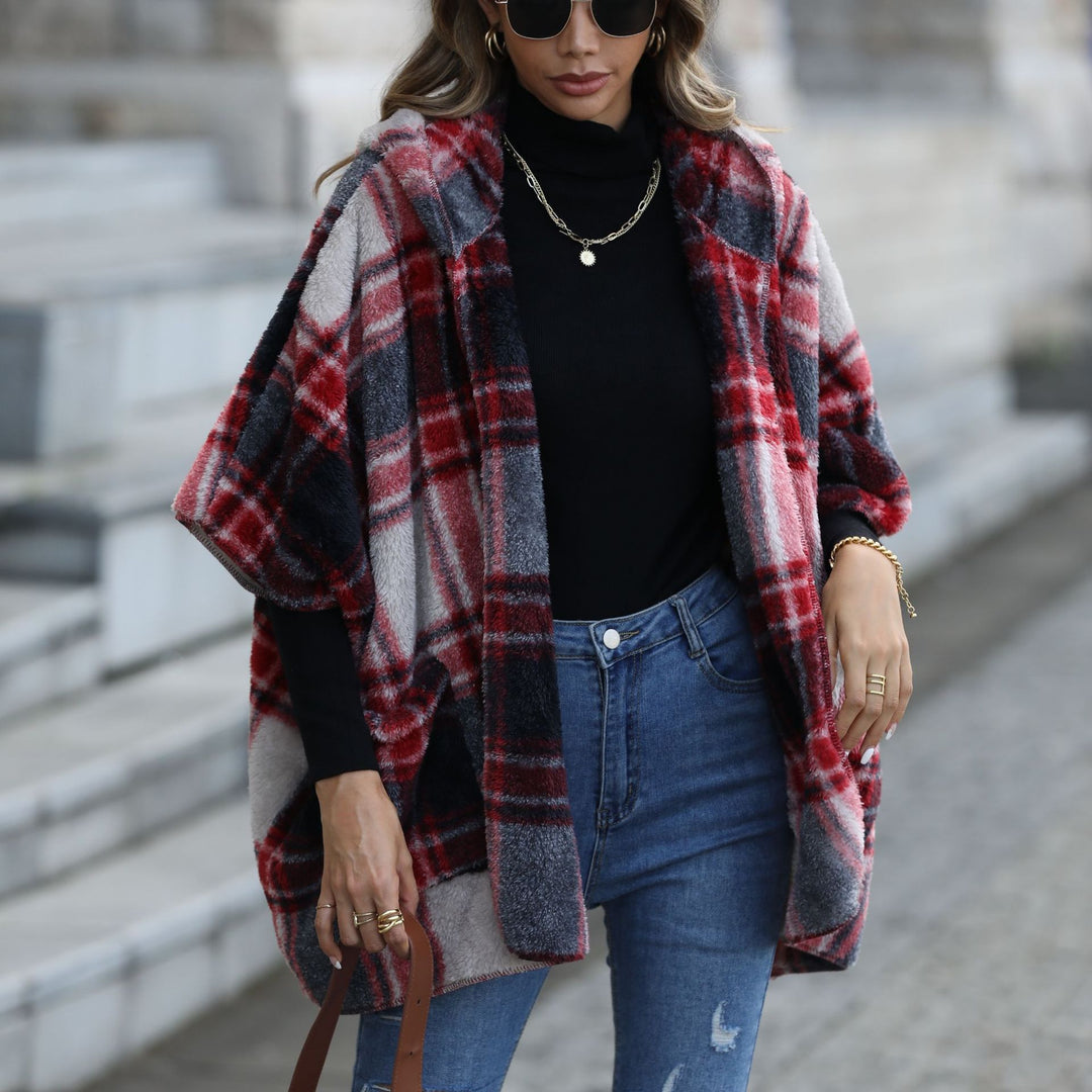 Plush plaid jacket for ladies with spacious pockets and open design Lune London