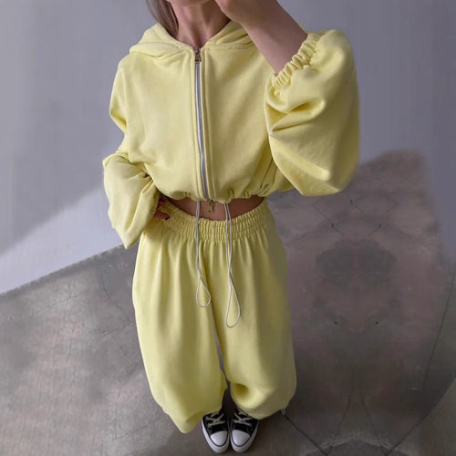 Women's sports set with casual oversized hoodie and wide pants Amarae
