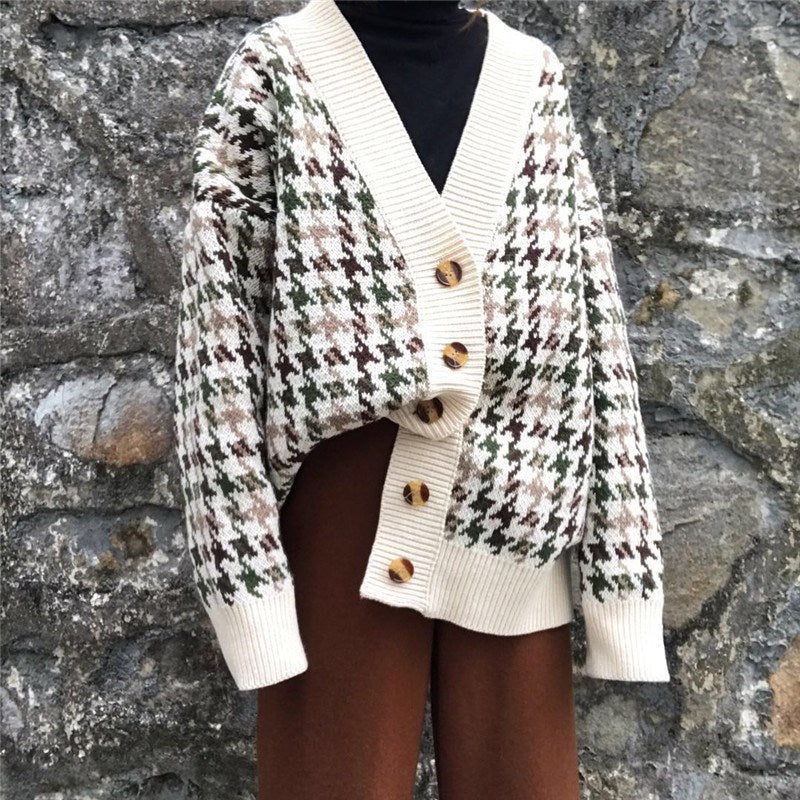 Chunky knit cardigan for women with a trendy houndstooth pattern and large wooden buttons Lune London
