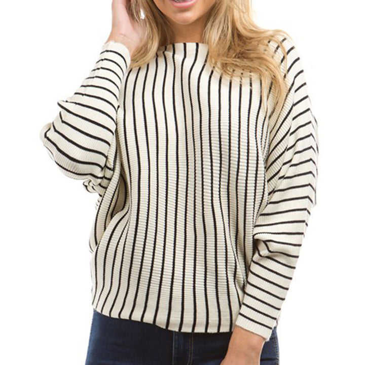 Knitted sweater for women with geometric pattern design and trendy stripes Lune Londonl