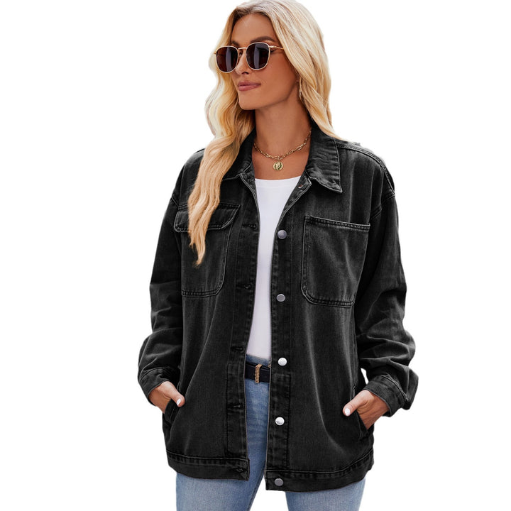Casual oversized denim jacket for women with practical pockets Lune London