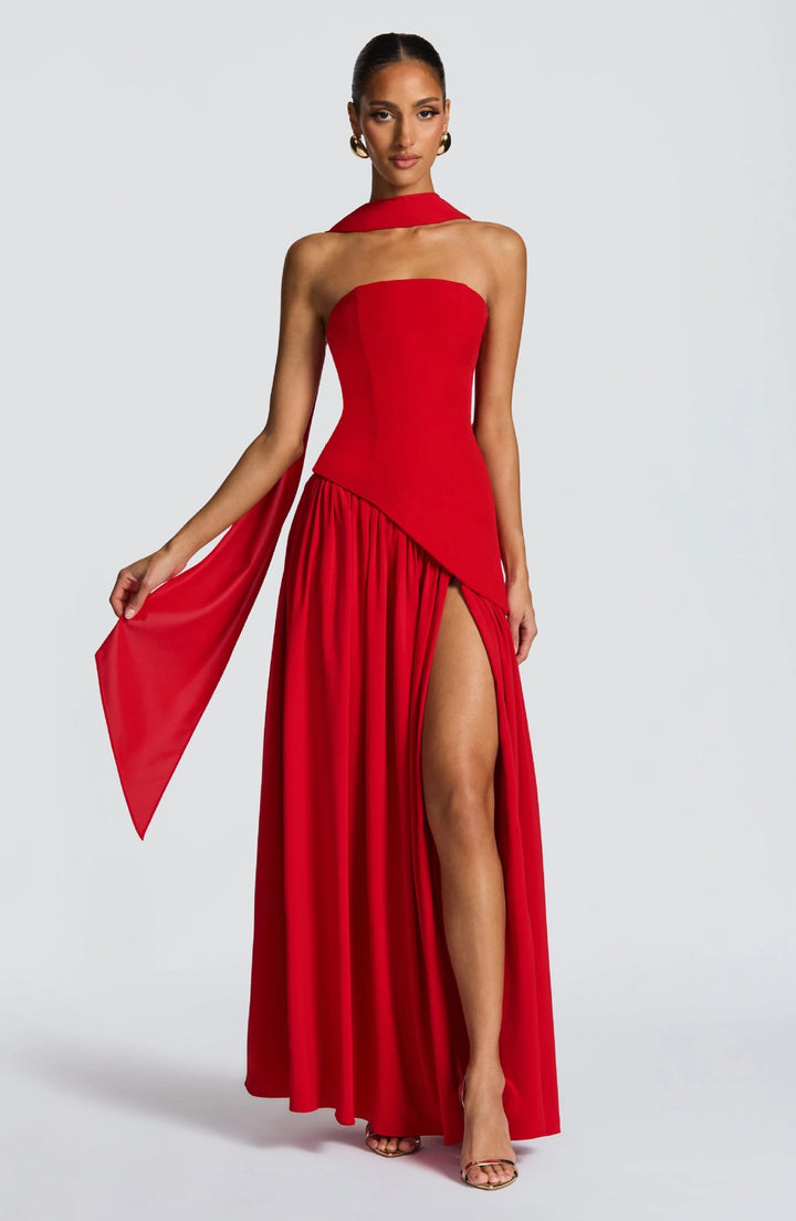 Ladies Floor-Length Maxi Dress with Shoulder-Free Design and Elegant Slit