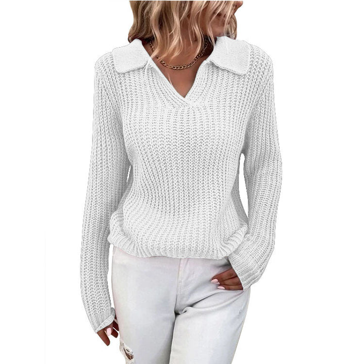Knitted sweater for women with an elegant collar and a relaxed fit Lune London