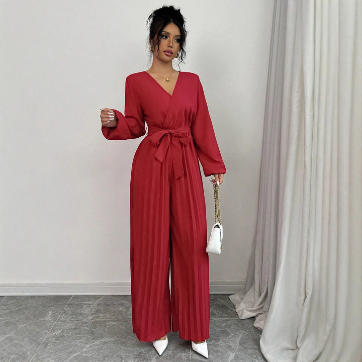 Lady Elegant jumpsuit with adjustable belt and pleated cut Lune London