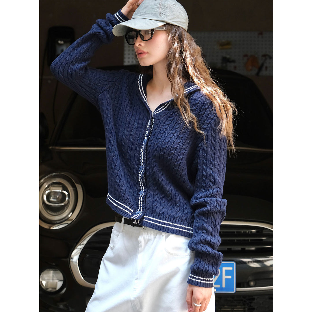 Women's short-cut braid-knit cardigan with hood collar and contrast edges Amarae