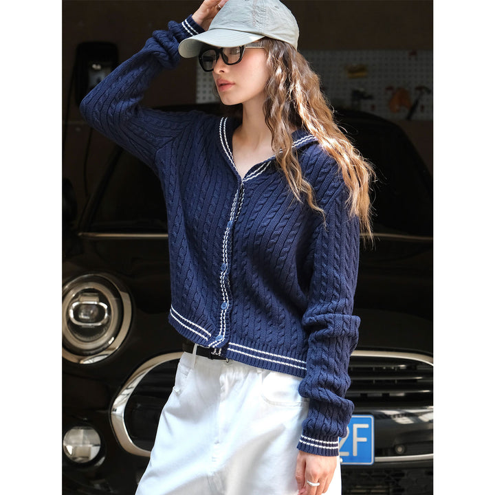 Women's short-cut braid-knit cardigan with hood collar and contrast edges Amarae