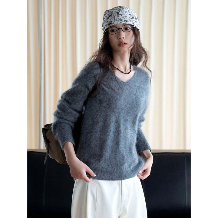 Women's Fluffy Mohair Blend Round Neck Sweater in Oversized Cut Amarae