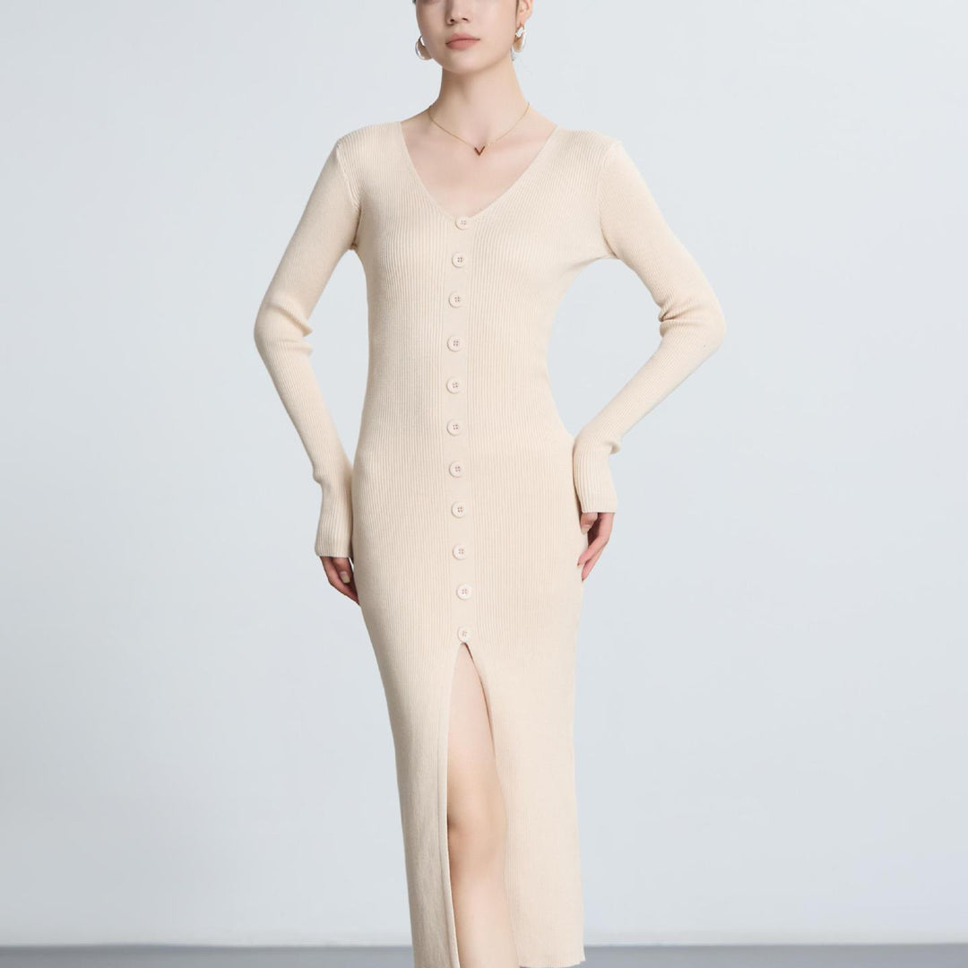 Robe tricotée à manches longues pour femmes avec décolleté en V et patte de boutonnage continue Chic & Stil