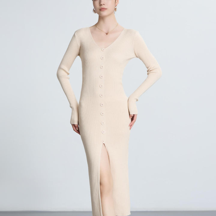 Robe tricotée à manches longues pour femmes avec décolleté en V et patte de boutonnage continue Chic & Stil
