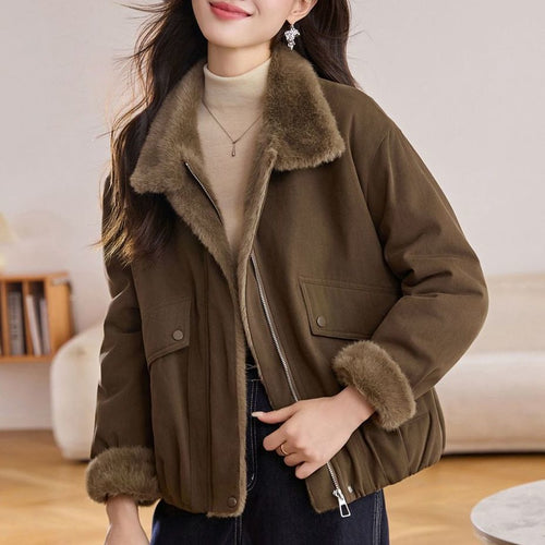 Veste matelassée chaude pour femmes avec col duveteux et poches pratiques Chic & Stil