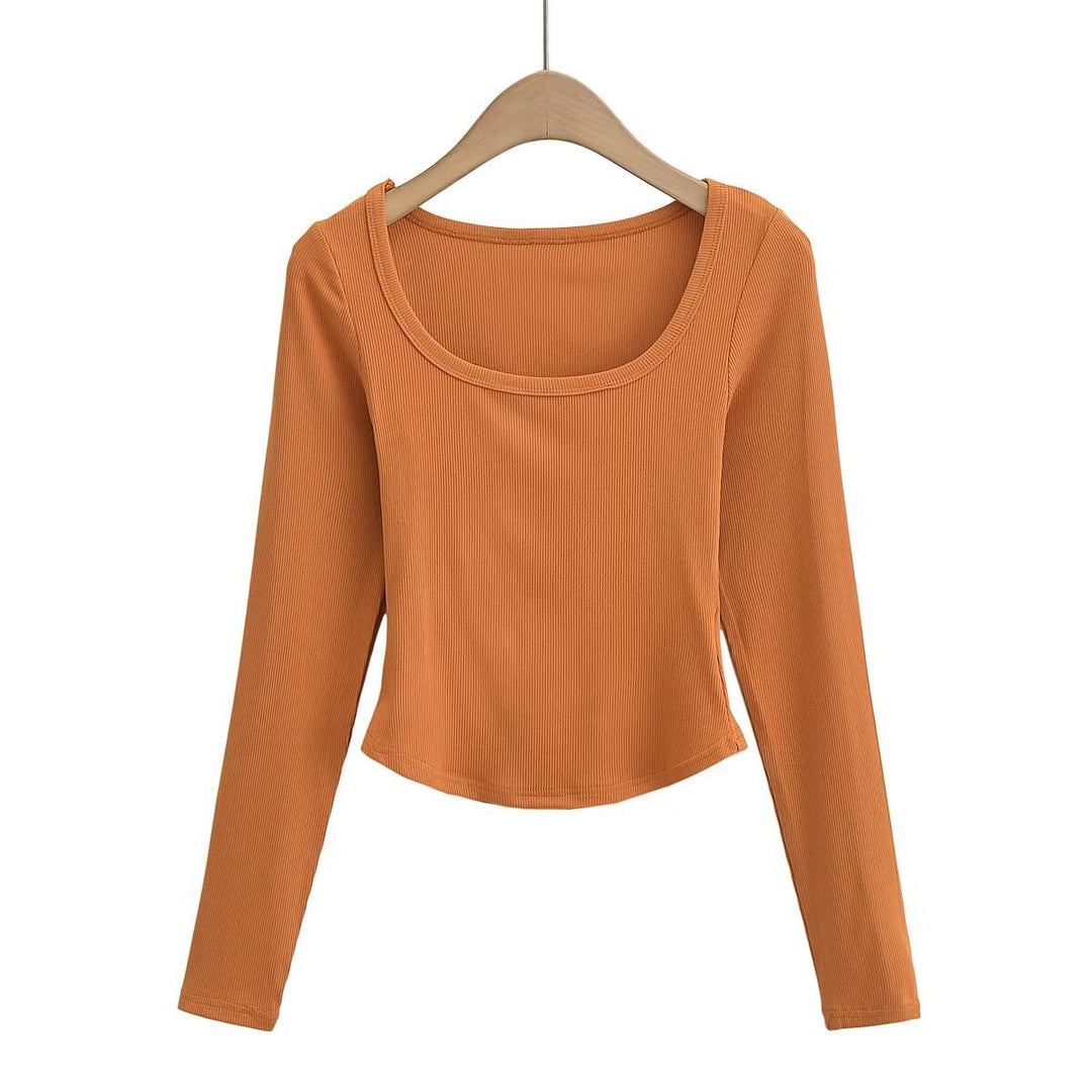 Long sleeve t-shirt for women with an elegant round neck and a fine ribbed structure Lune London