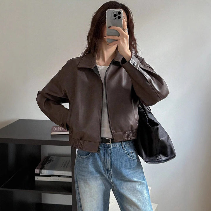 Synthetic leather jacket for women with a sporty and elegant look with an elastic waist Lune London