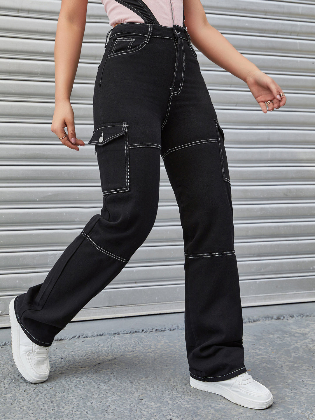 Women's High-Waisted Cargo Pants with Contrast Stitching and Straight Leg Amarae
