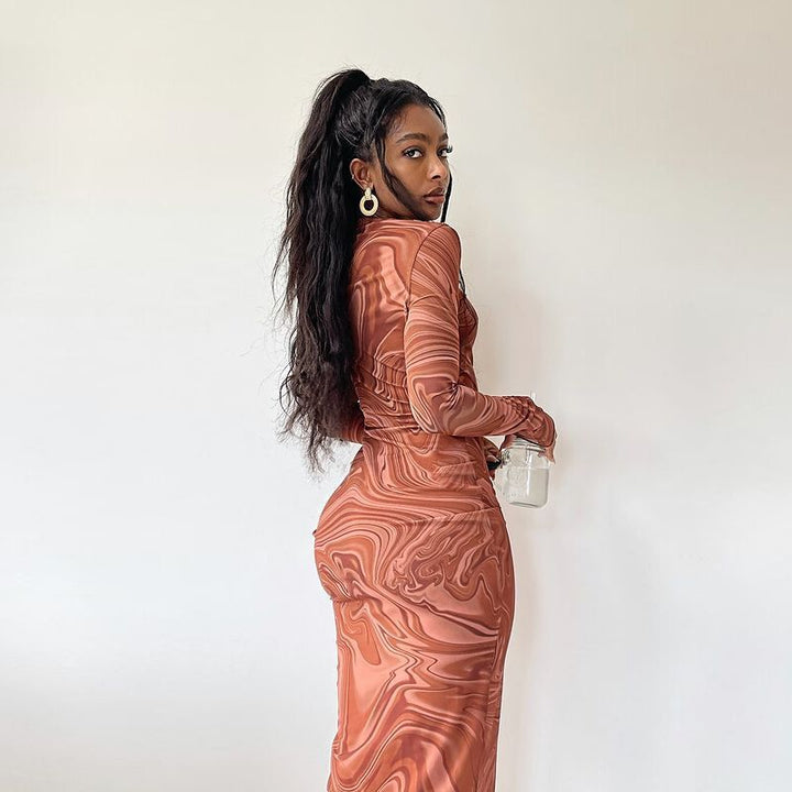 Elegant long dress with long sleeves for women with a modern marbled pattern Lune London