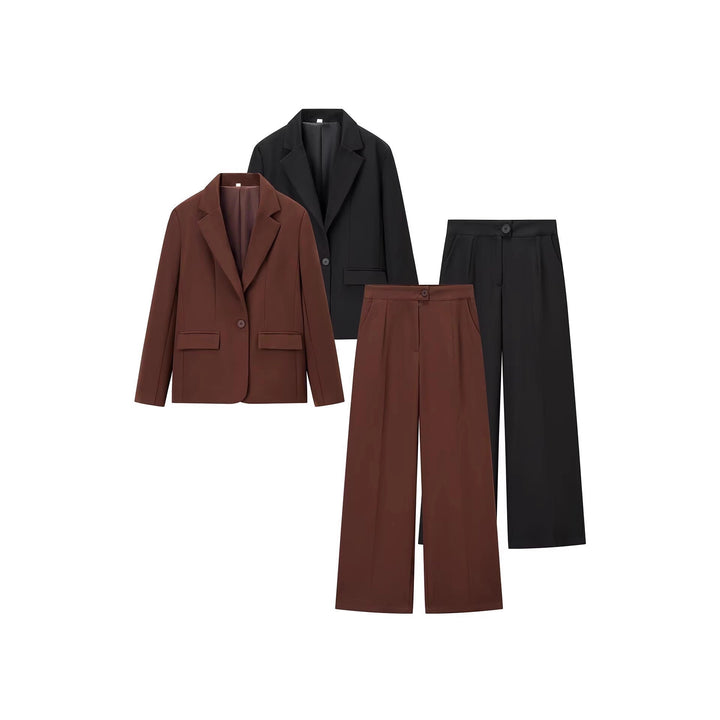 Ladies elegant business outfit with blazer and wide trousers Lune London