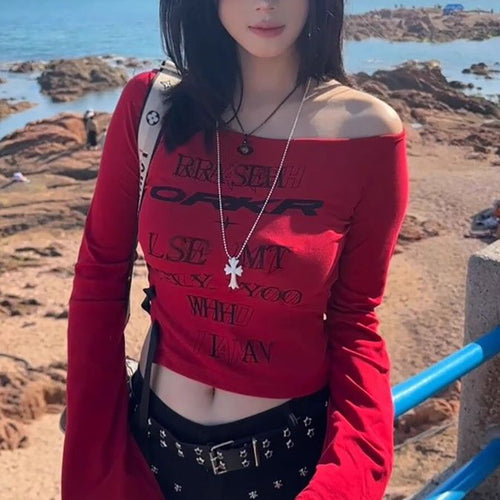 Women's fitted off-shoulder top with long sleeves and trendy lettering Amarae
