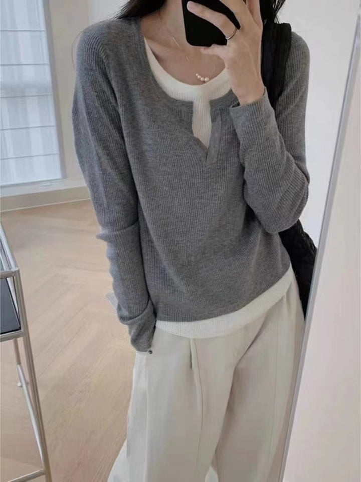 Pull-over fin en tricot pour femmes avec col en V et manches raglan Chic & Stil