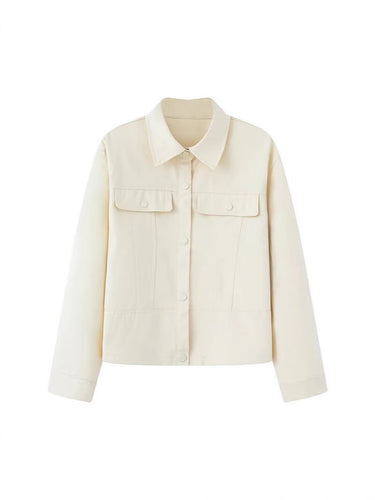 Trendy utility jacket for ladies with large pockets and fashionable cut Amarae