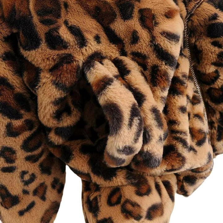 Veste en fourrure léopard pour femmes avec fermeture éclair Chic & Stil