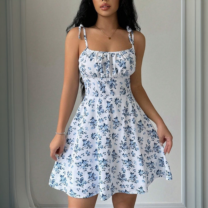 Robe mini d'été pour femmes avec motifs floraux et larges bretelles Chic & Stil