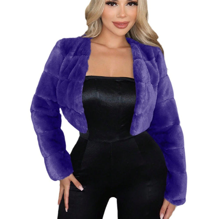 Short faux fur jacket for women with wide sleeves Lune London