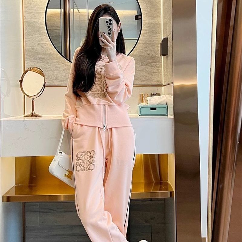 Women's sporty leisure set with zipper and comfortable fit Chic & Stil