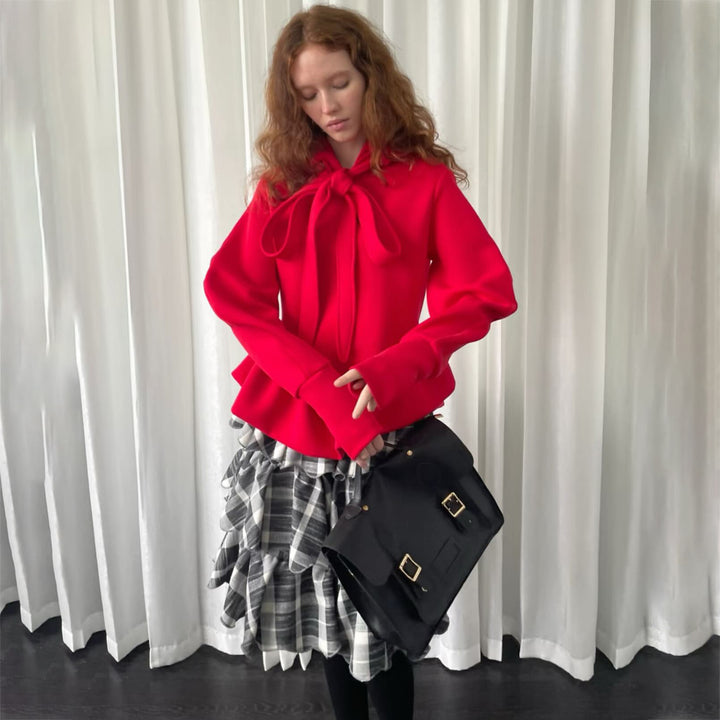 Sweater woman with tie detail and ruffles Lune London