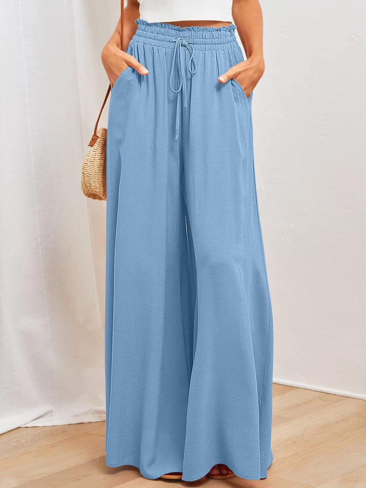 Wide Palazzo pants for women with elastic waist and practical side pockets Lune London