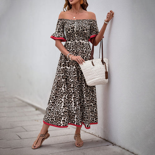 Robe maxi off-shoulder pour femmes avec détails en volants et imprimé animalier Chic & Stil