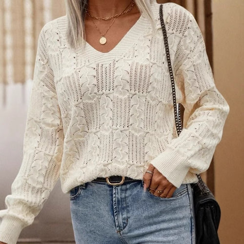 Pull en tricot pour femmes avec un motif en dentelle sophistiqué et épaule dénudée Chic & Stil
