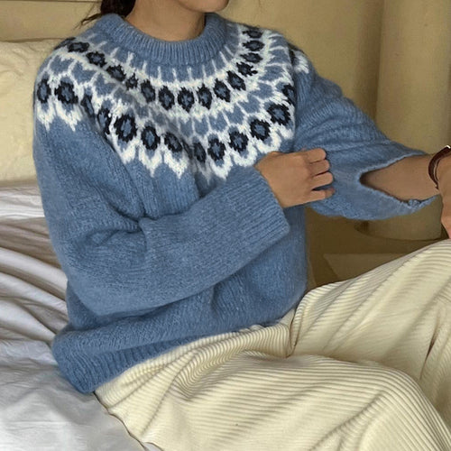 Women's knitted sweater with traditional Norwegian pattern Amarae