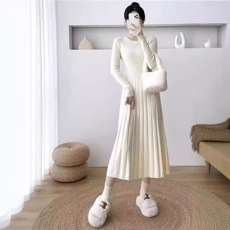 Knitted dress for women with pleated design and elegant sleeves Lune London