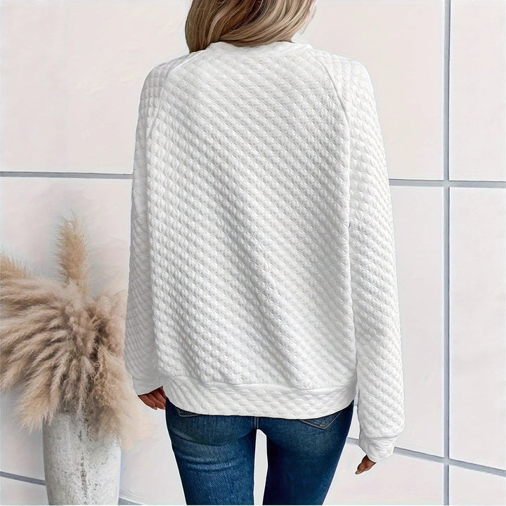 Knit sweater for women with a textured pattern and a fashionable V-neck Lune London