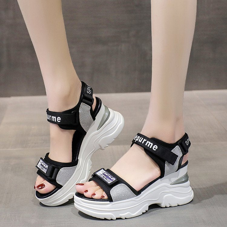Chic and Stylish Women's Sport Sandals with Sparkling Strap Design