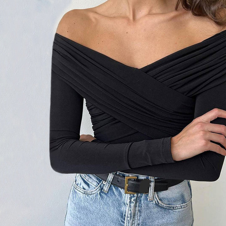 Body à manches longues pour femmes avec un design chic à épaules dénudées et un détail de drapé raffiné Chic & Stil