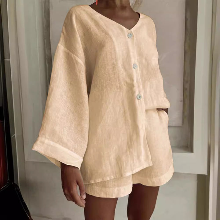 Casual women's outfit with a loose top and shorts Lune London