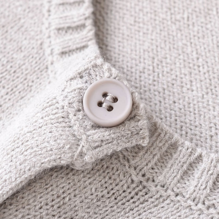 Lightweight knitted cardigan for women with wooden buttons Lune London