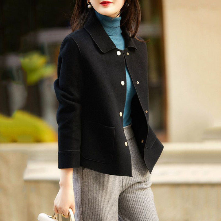 Women’s fashionable wool coat Chic & Stil